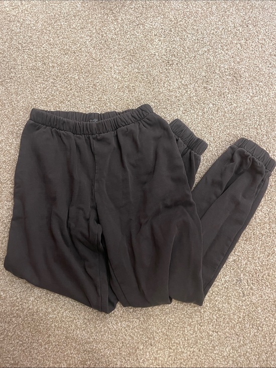 Brandy Melville Pants - Brandy Melville Charcoal Elastic Waist Joggers